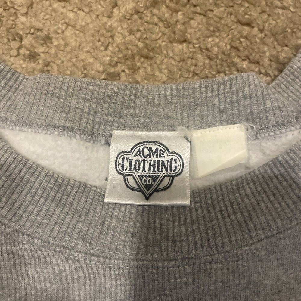 Vintage 1992 Acme Clothing Looney Tunes Embroidered Sweatshirt Gray Size Large - Picture 2 of 8